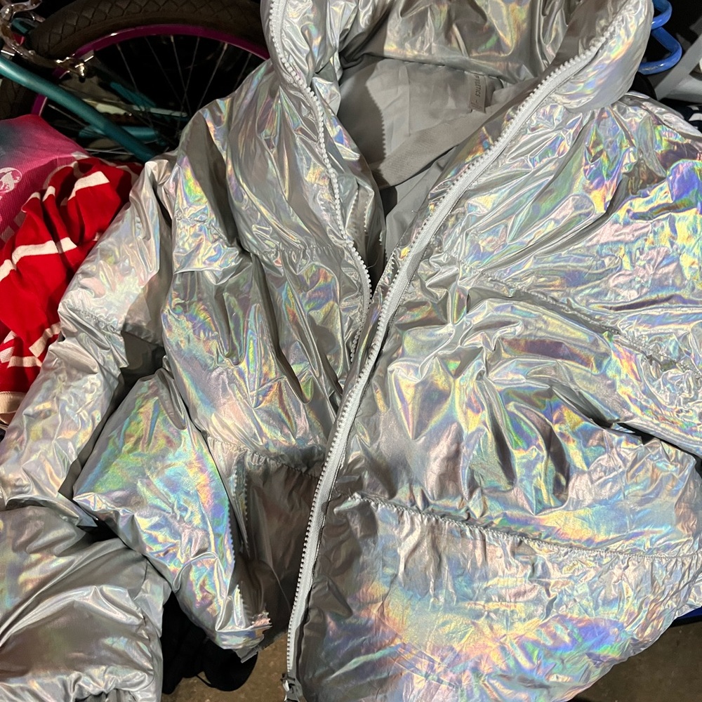 Fabletics holographic, puffer coat